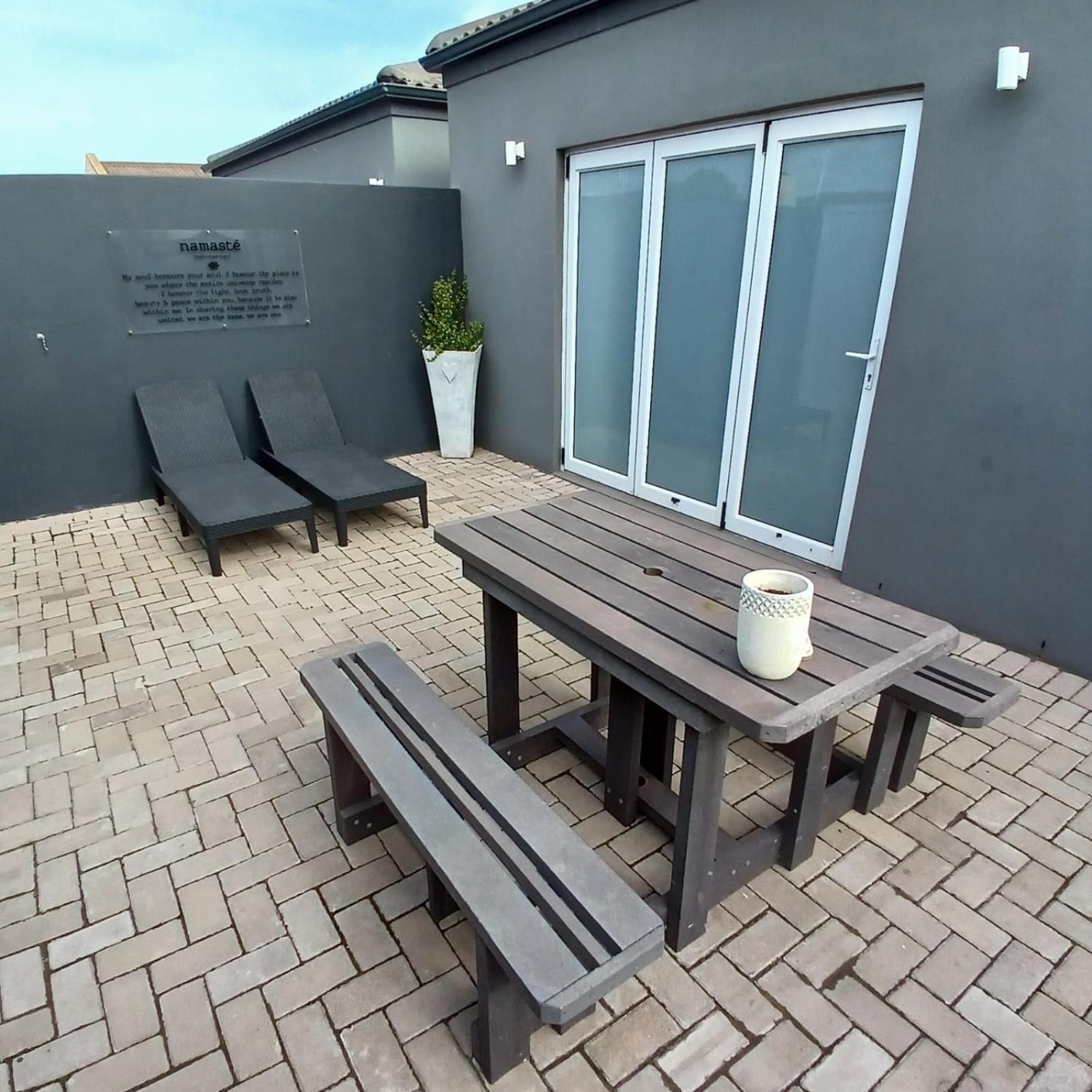 Namaste Spacious Studio Apartment Langebaan Eksteriør billede